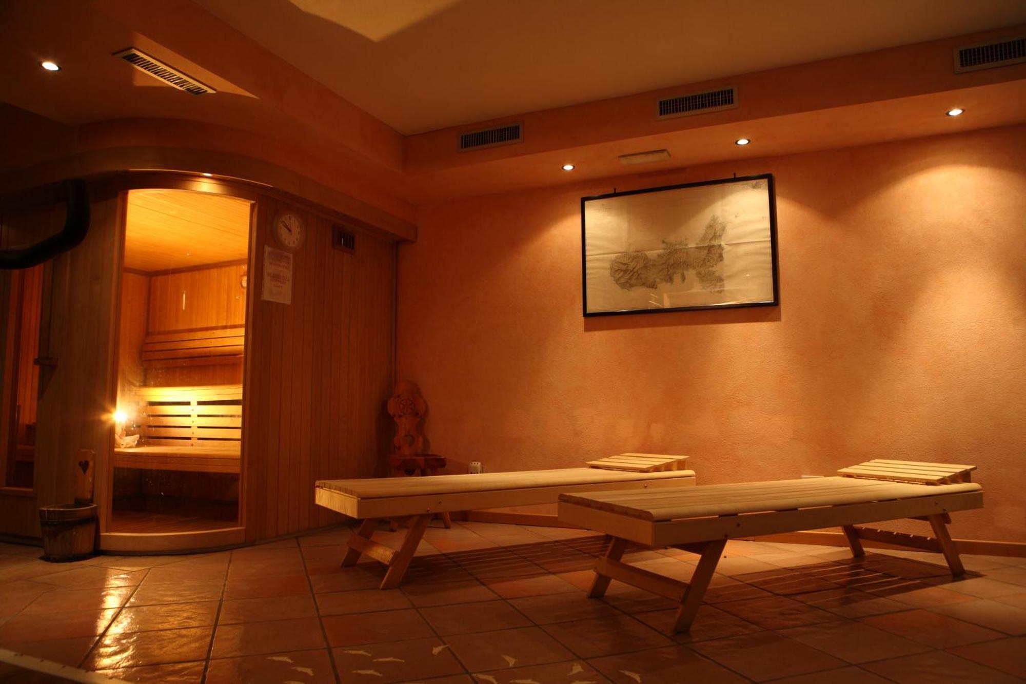 Hotel Residence Valverde Грессоне-Ла-Триніте Екстер'єр фото
