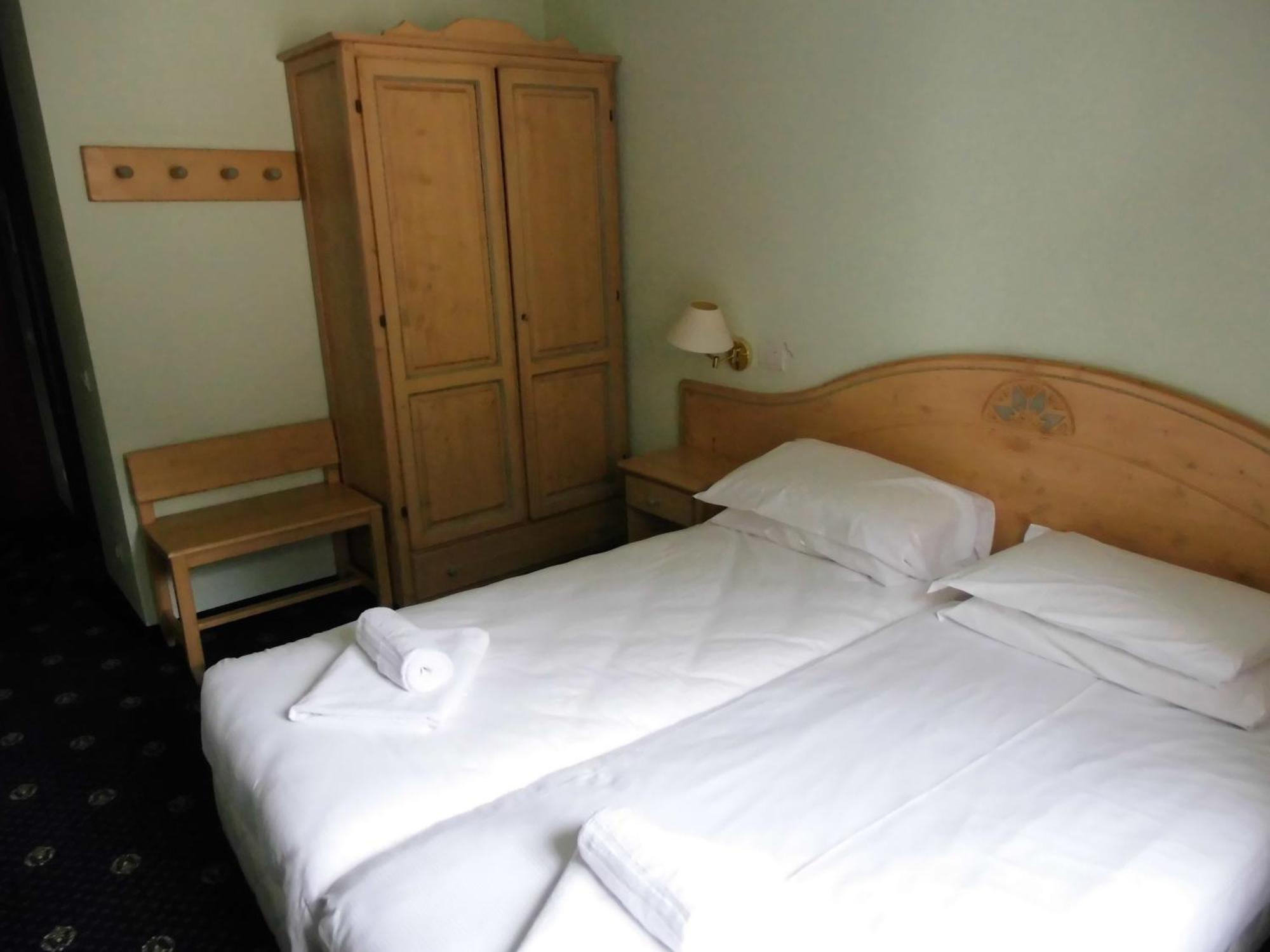Hotel Residence Valverde Грессоне-Ла-Триніте Екстер'єр фото