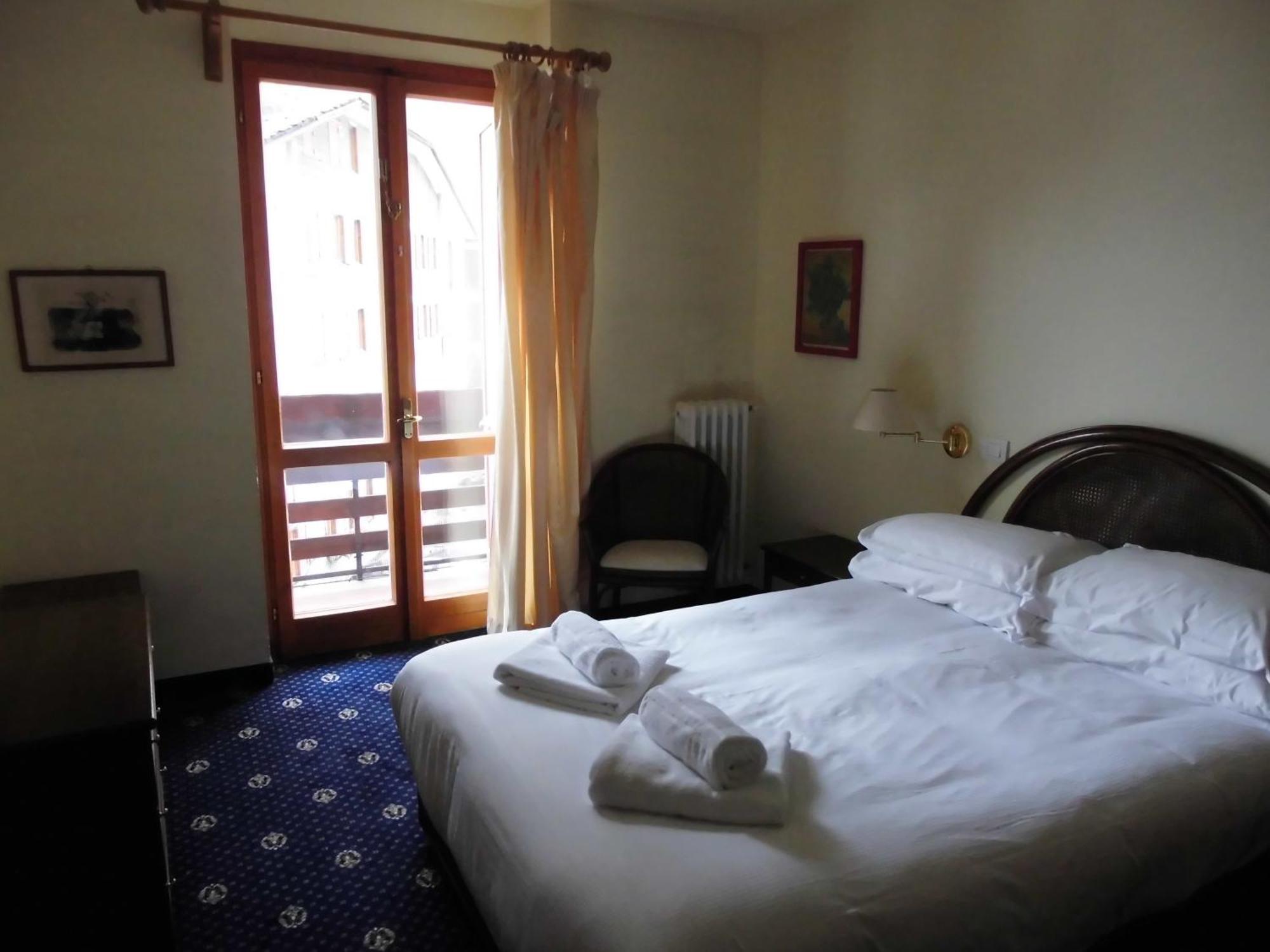 Hotel Residence Valverde Грессоне-Ла-Триніте Екстер'єр фото