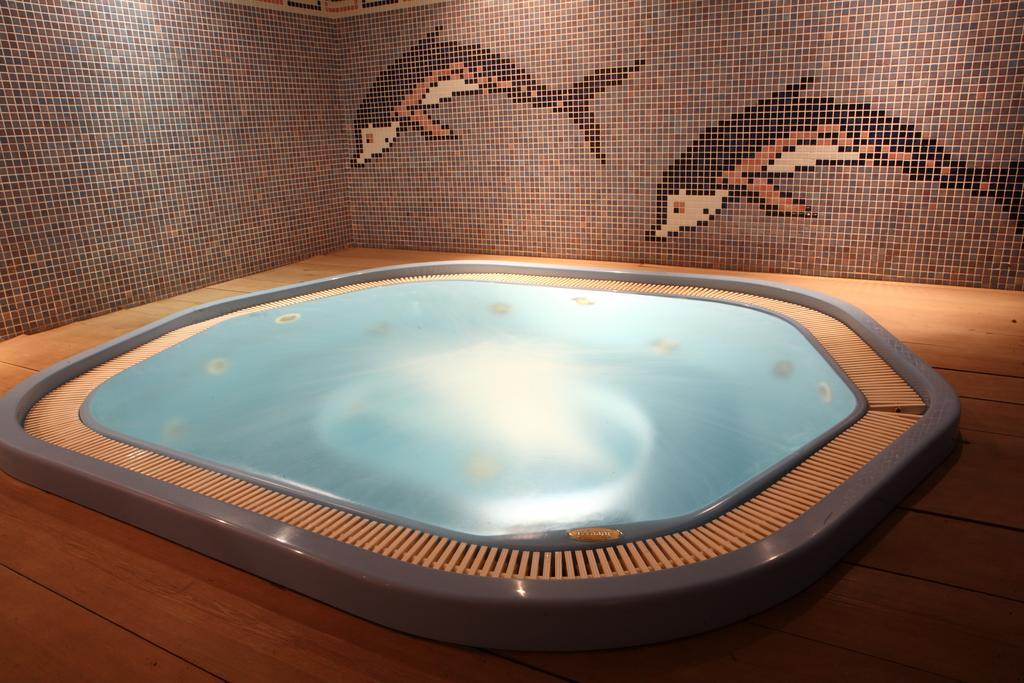 Hotel Residence Valverde Грессоне-Ла-Триніте Екстер'єр фото