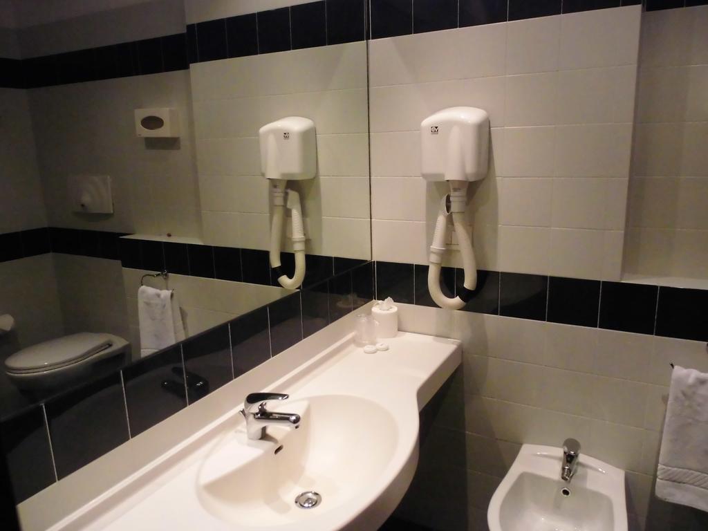 Hotel Residence Valverde Грессоне-Ла-Триніте Екстер'єр фото