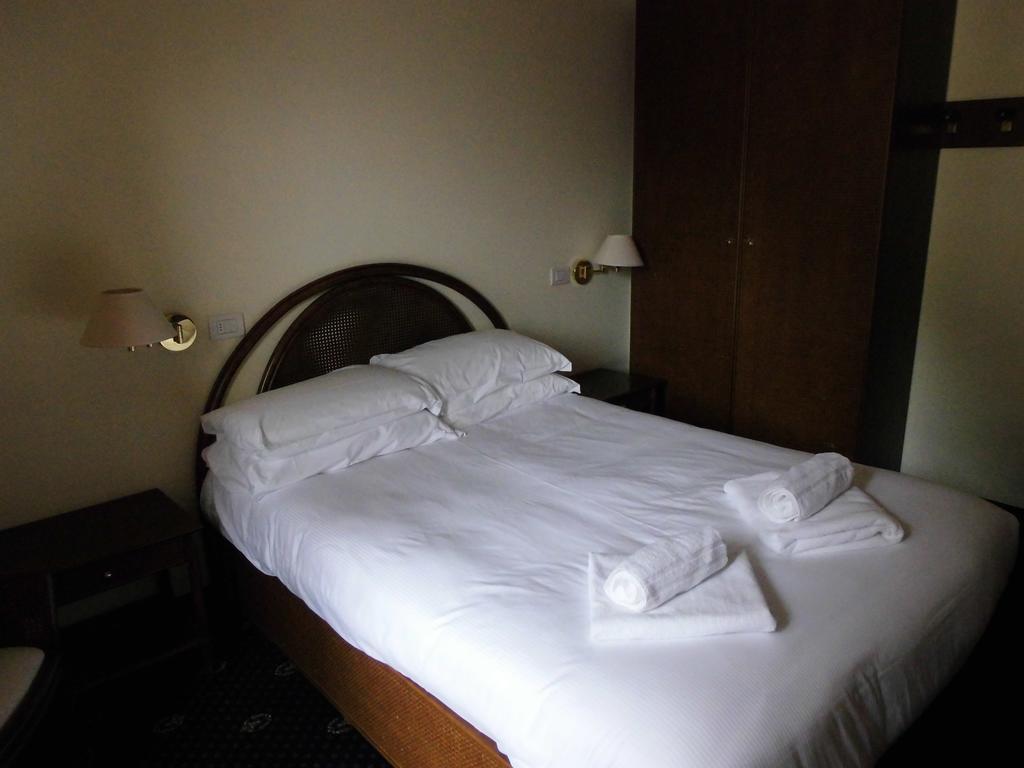 Hotel Residence Valverde Грессоне-Ла-Триніте Екстер'єр фото