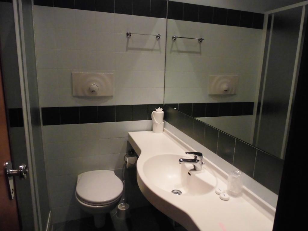 Hotel Residence Valverde Грессоне-Ла-Триніте Екстер'єр фото